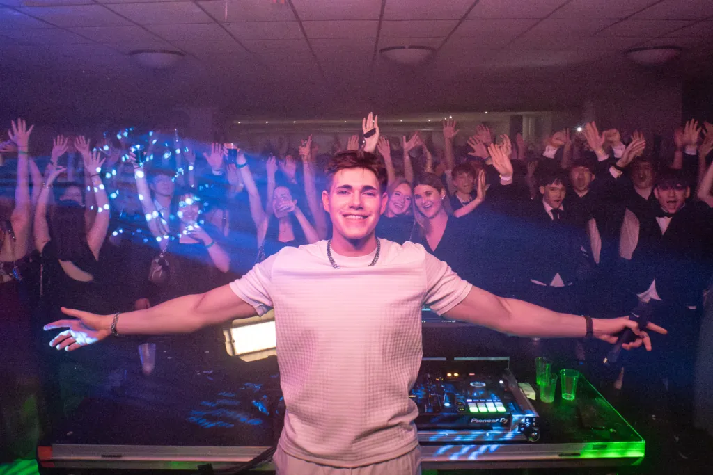 dj hlw ball st veit